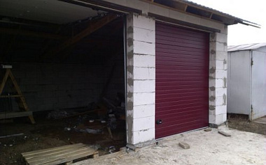 Ворота в частном доме